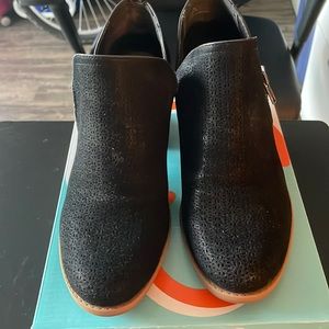 Bare Traps heeled ankle boots